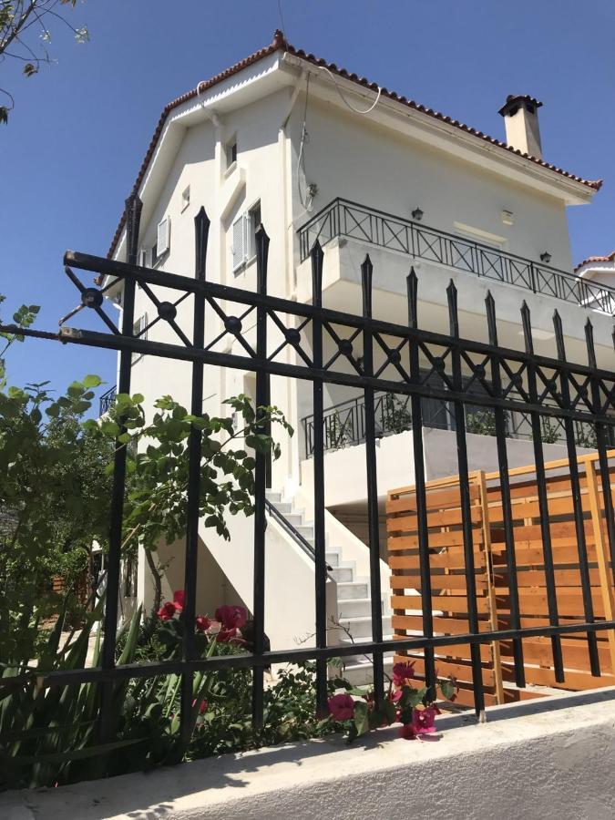 Beautiful Maisonette With A View To The Mountains And The Sea Agia Marina  Exteriér fotografie