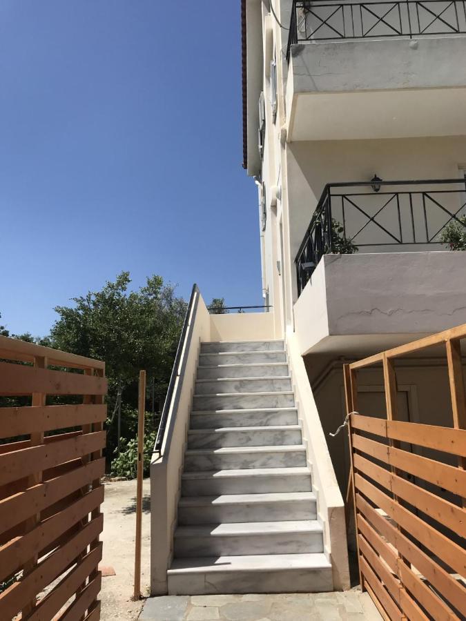 Beautiful Maisonette With A View To The Mountains And The Sea Agia Marina  Exteriér fotografie